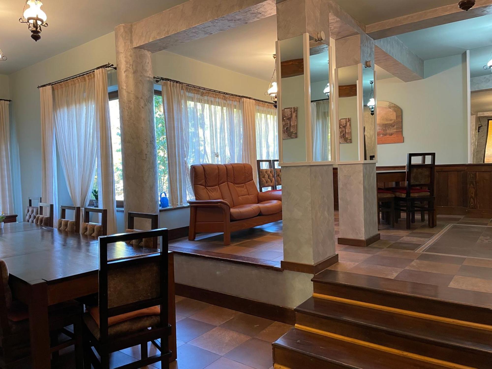 Montana Hotel Sucevita Bagian luar foto