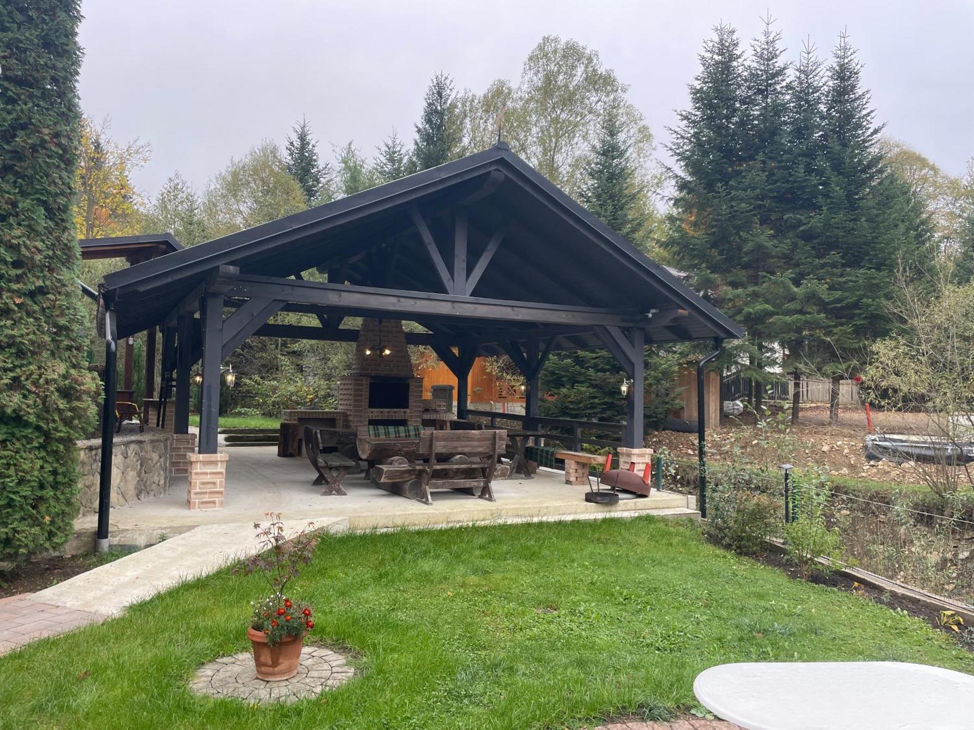 Montana Hotel Sucevita Bagian luar foto